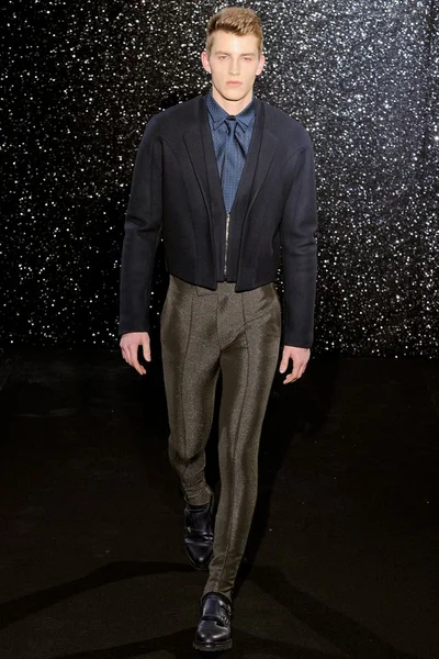 Look 40
